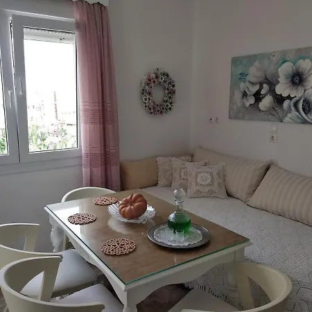 Apartment Flowers' Naxos City
