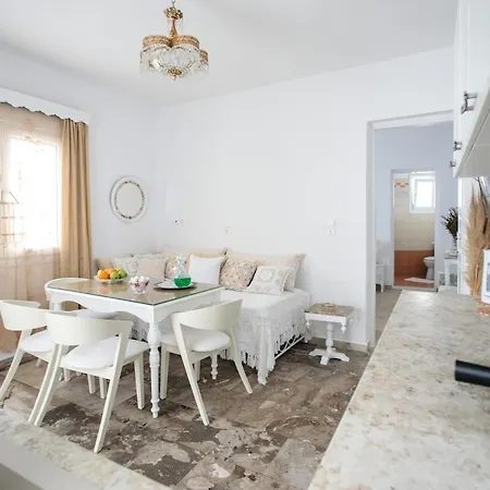 Flowers' Apartment